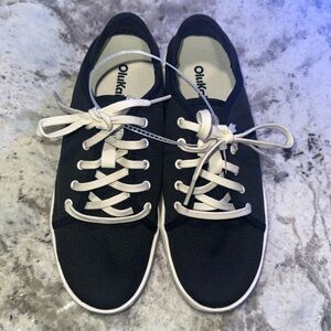 Brand new olukai shoes 7.5